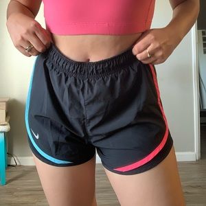 Nike workout shorts 🐙